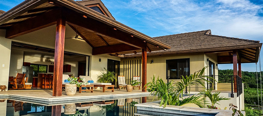 El Ceibo Polynesian Style Villa Front
